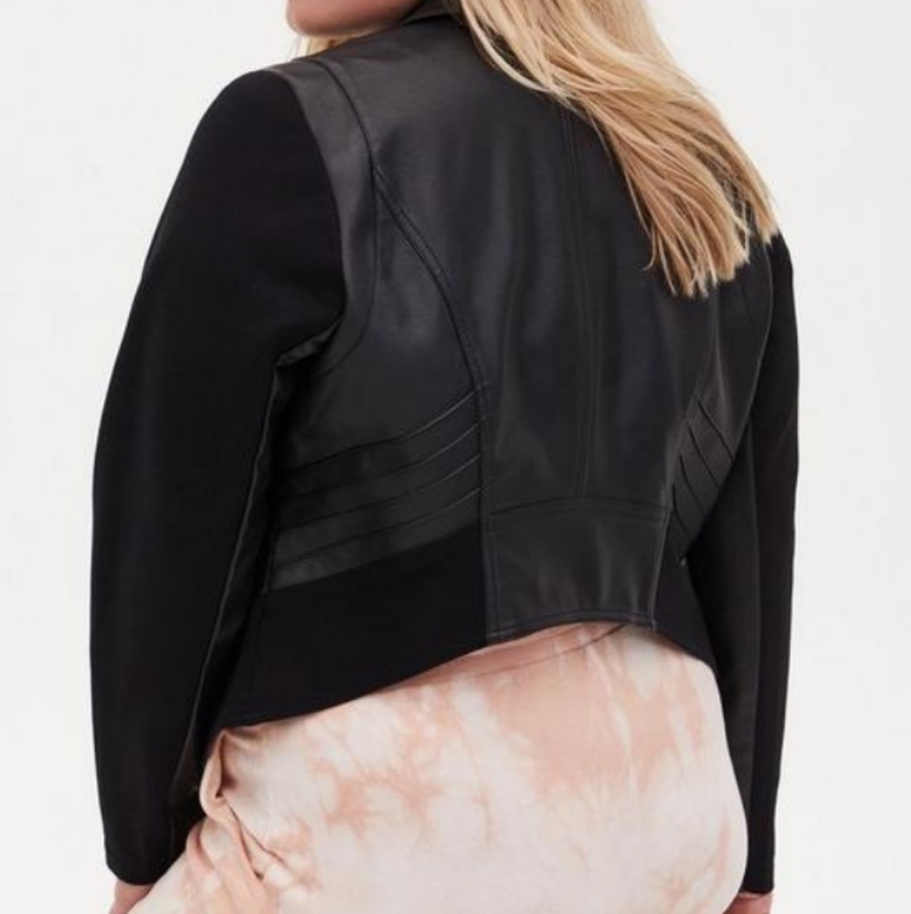 NWT Torrid Black Moto Jacket Torrid Size 4(26) - Picture 2 of 2